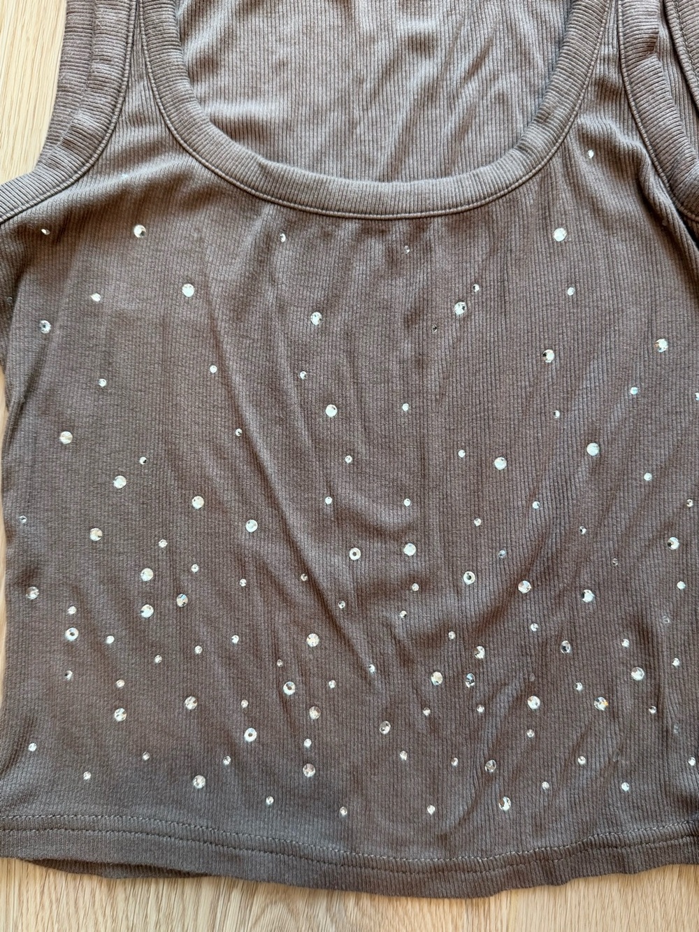 EUC Embellished Ribbed Tank Top - Picture 3 of 4
